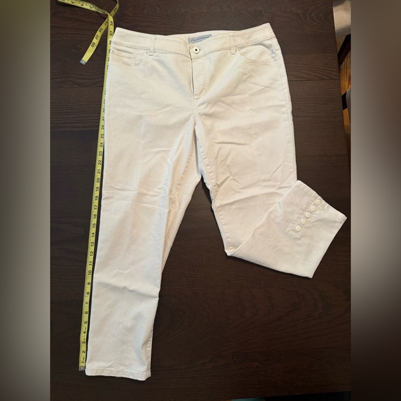 Chico’s Platinum Denim Pants - Picture 1 of 8